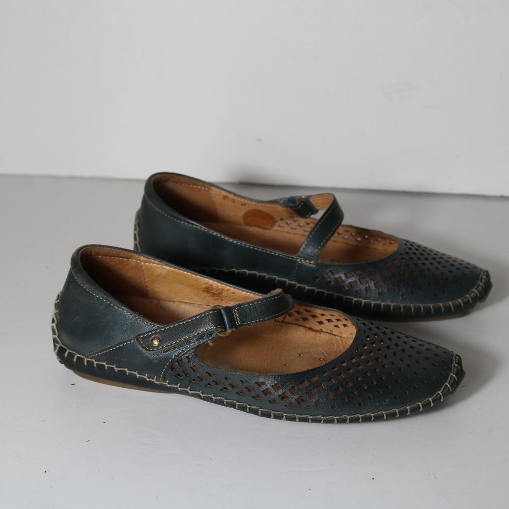 Pikolinos Womens Mary Jane Gray-Blue Leather Perforated Flats Sz 38 Comfortable!